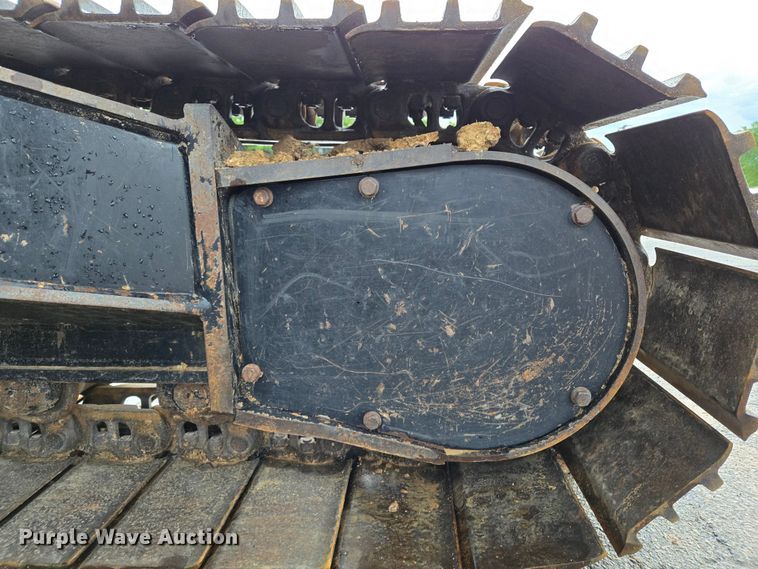 image for item EL2024 2014 John Deere 210G LC excavator