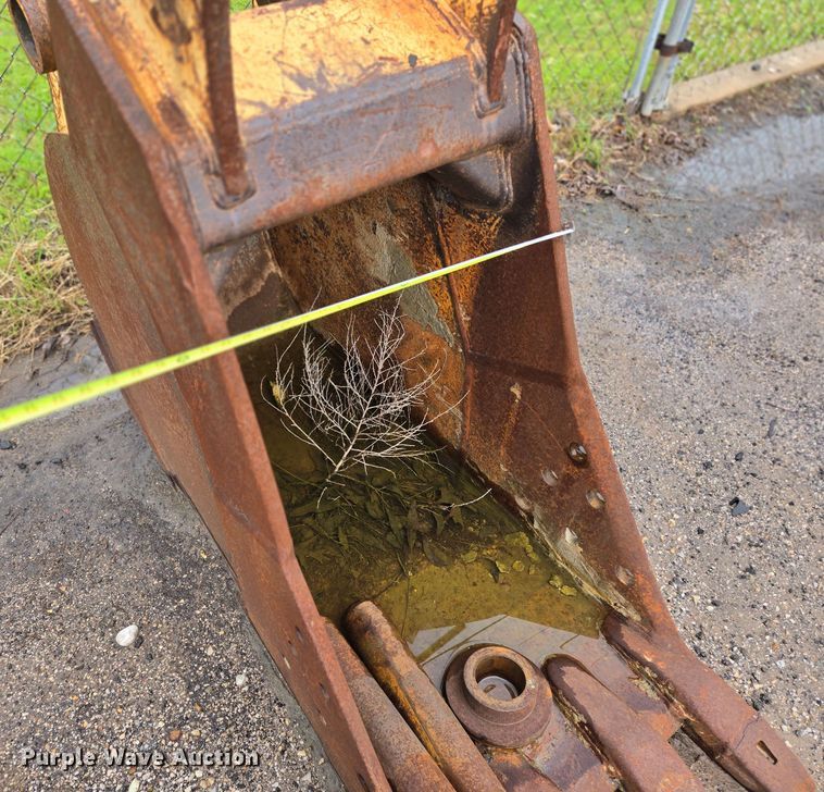 image for item EL2024 2014 John Deere 210G LC excavator