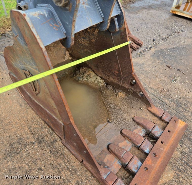 image for item EL2024 2014 John Deere 210G LC excavator