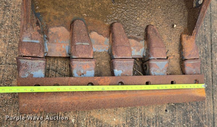 image for item EL2024 2014 John Deere 210G LC excavator