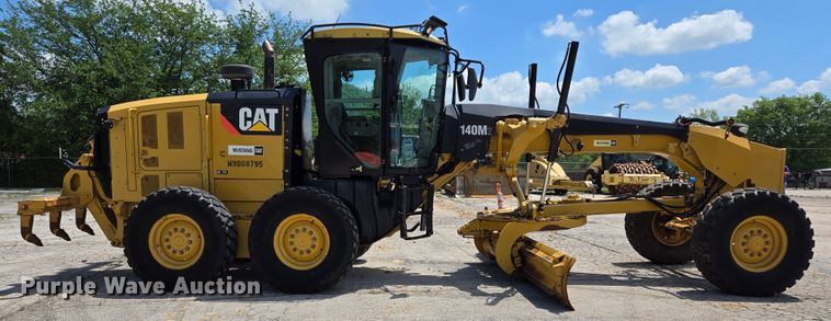 image for item EL2025 2012 Caterpillar  140M2 motor grader