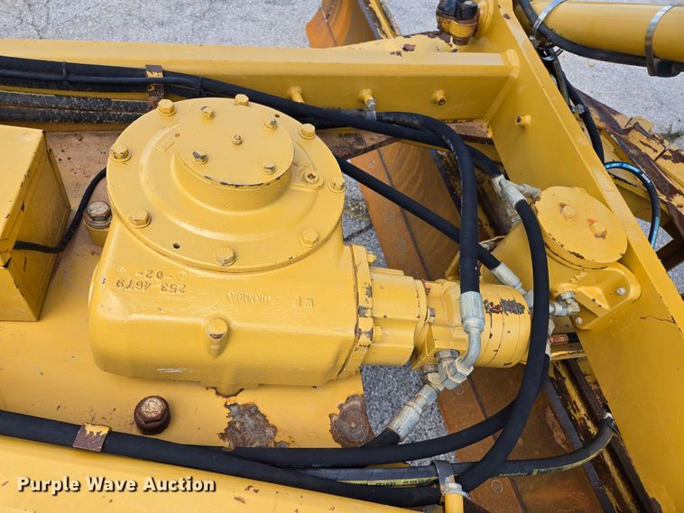 image for item EL2025 2012 Caterpillar  140M2 motor grader