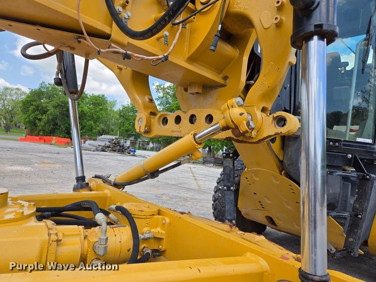 image for item EL2025 2012 Caterpillar  140M2 motor grader