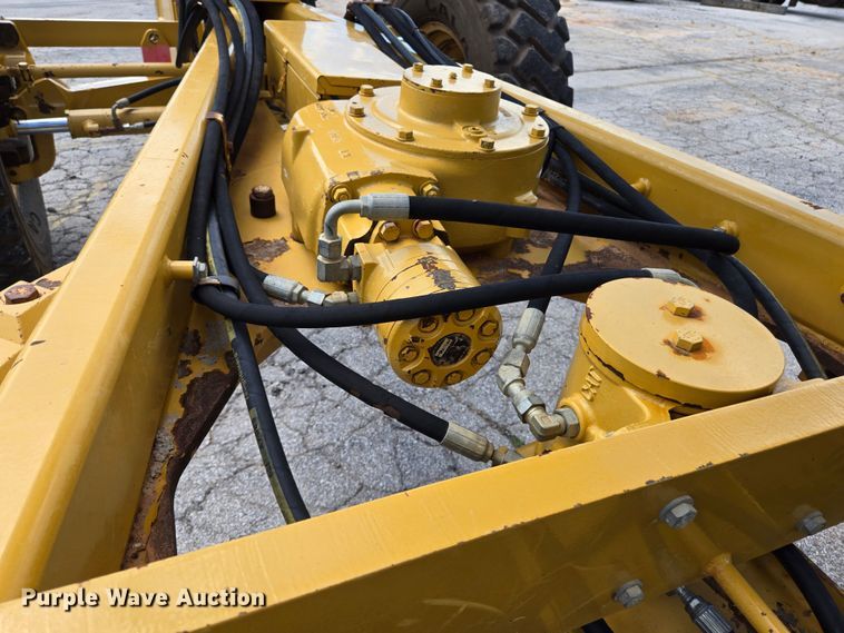 image for item EL2025 2012 Caterpillar  140M2 motor grader