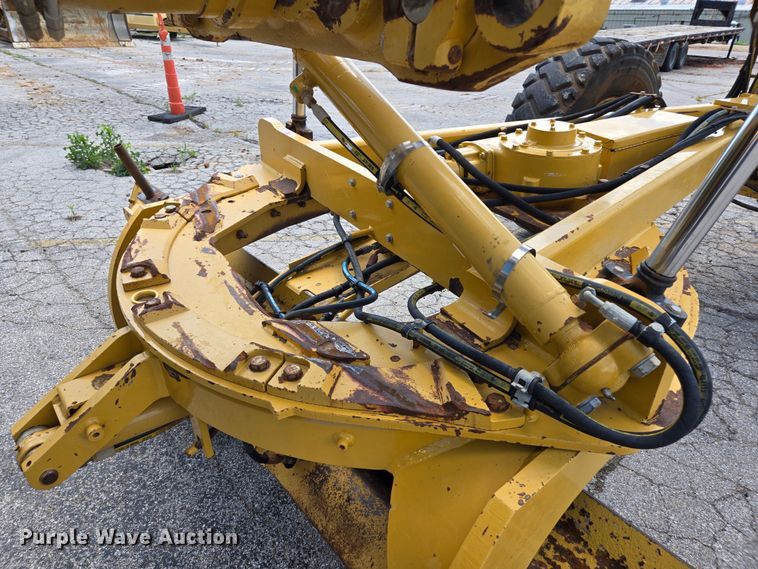 image for item EL2025 2012 Caterpillar  140M2 motor grader