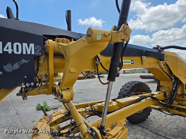 image for item EL2025 2012 Caterpillar  140M2 motor grader