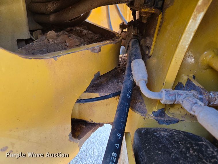 image for item EL2025 2012 Caterpillar  140M2 motor grader