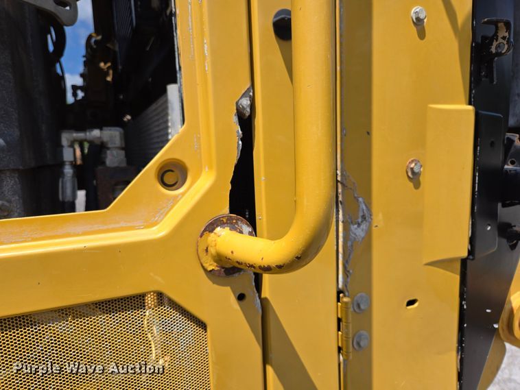 image for item EL2025 2012 Caterpillar  140M2 motor grader