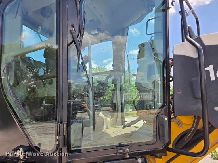 image for item EL2025 2012 Caterpillar  140M2 motor grader