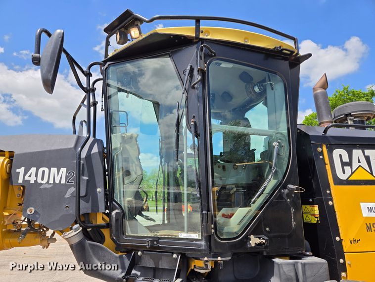 image for item EL2025 2012 Caterpillar  140M2 motor grader