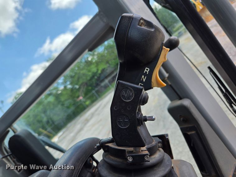 image for item EL2025 2012 Caterpillar  140M2 motor grader