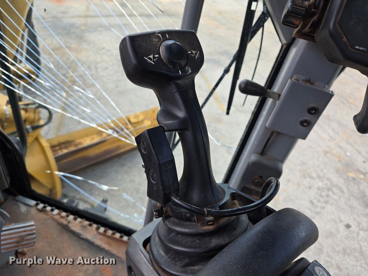 image for item EL2025 2012 Caterpillar  140M2 motor grader