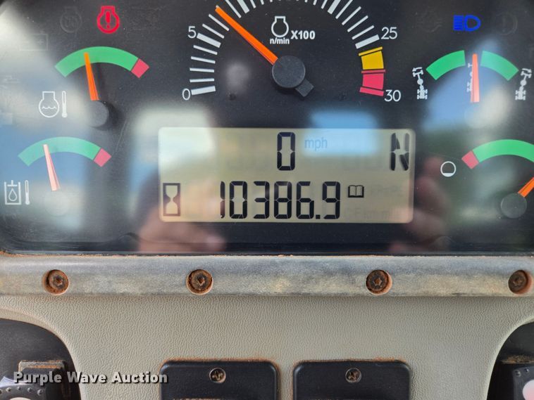 image for item EL2025 2012 Caterpillar  140M2 motor grader