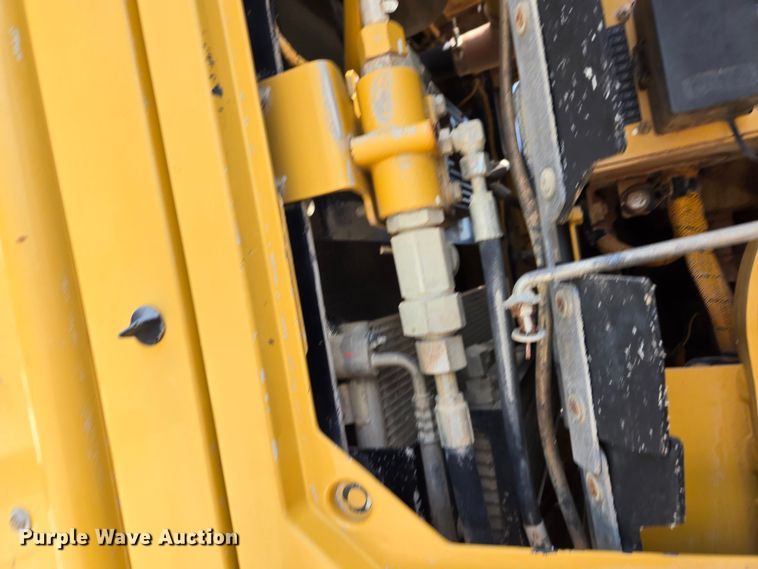 image for item EL2025 2012 Caterpillar  140M2 motor grader