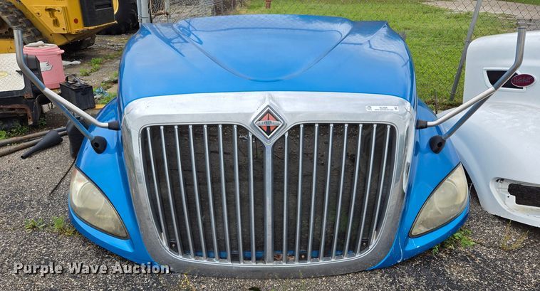 image for item EL2026 International semi truck hood