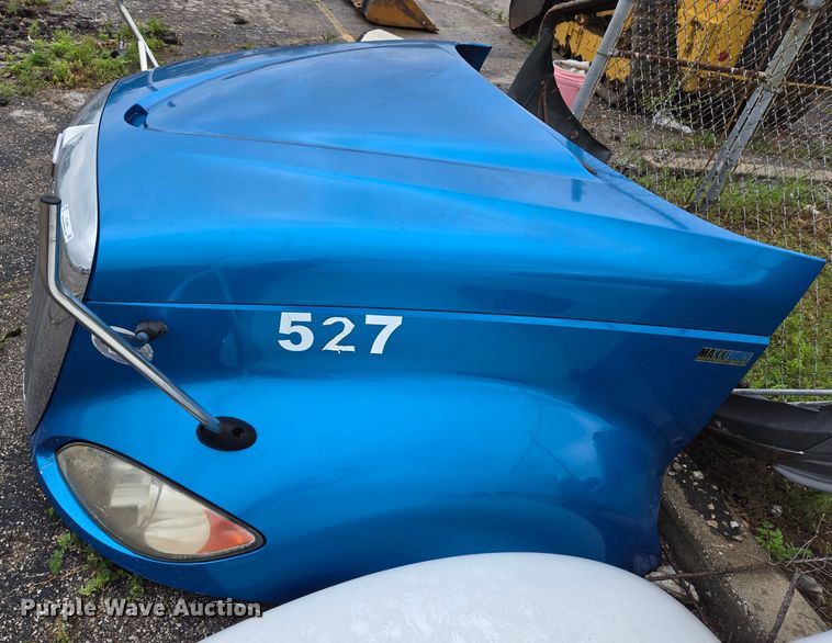 image for item EL2026 International semi truck hood