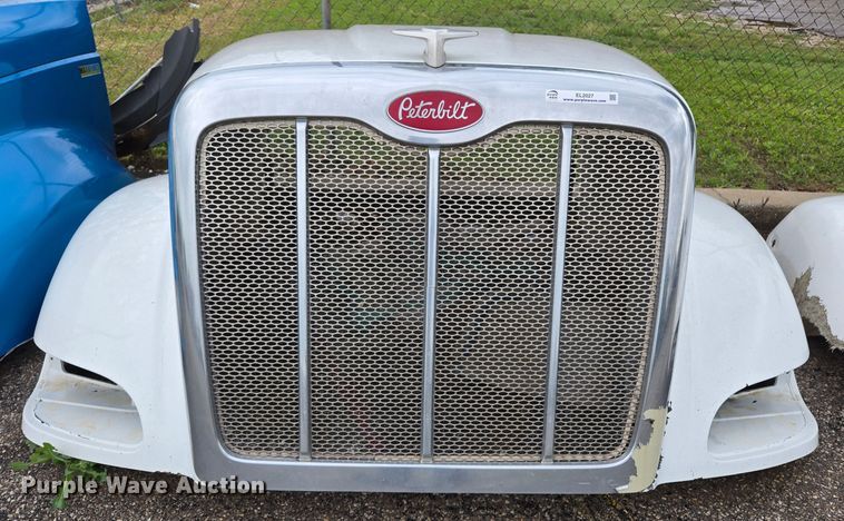 image for item EL2027 Peterbilt 386 semi truck hood