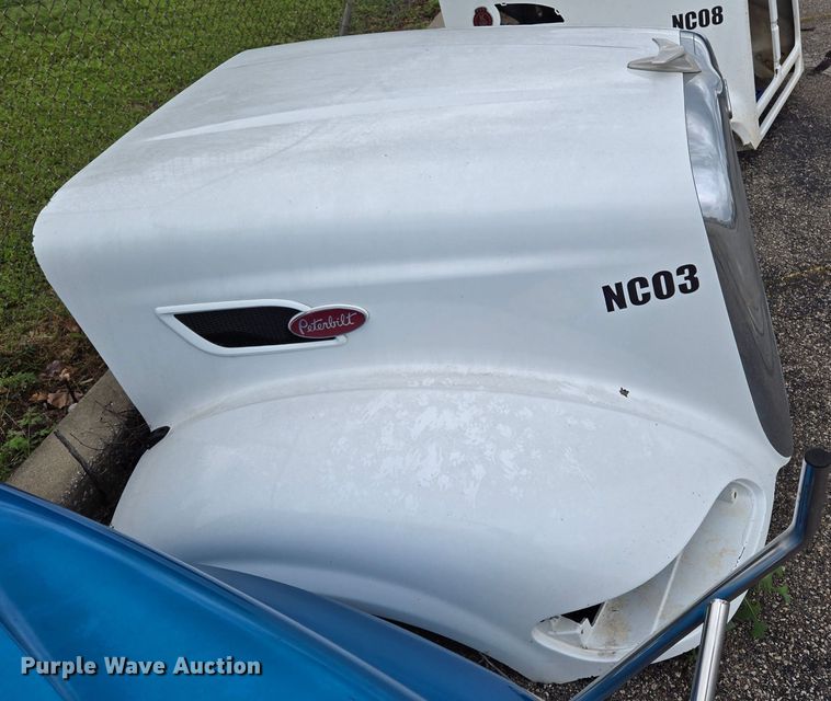 image for item EL2027 Peterbilt 386 semi truck hood