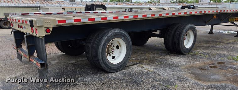 image for item EL2029 2003 Utility flatbed trailer