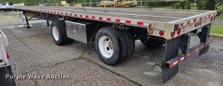 image for item EL2029 2003 Utility flatbed trailer