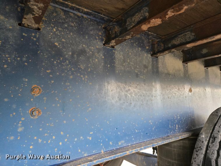 image for item EL2029 2003 Utility flatbed trailer