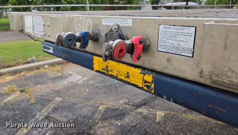 image for item EL2029 2003 Utility flatbed trailer