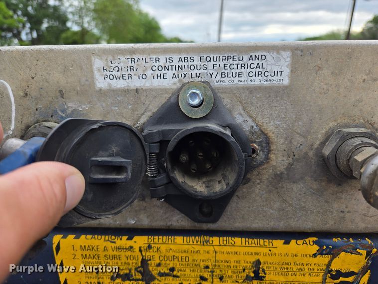 image for item EL2029 2003 Utility flatbed trailer