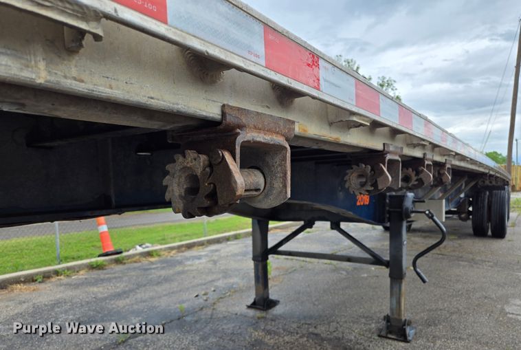 image for item EL2029 2003 Utility flatbed trailer