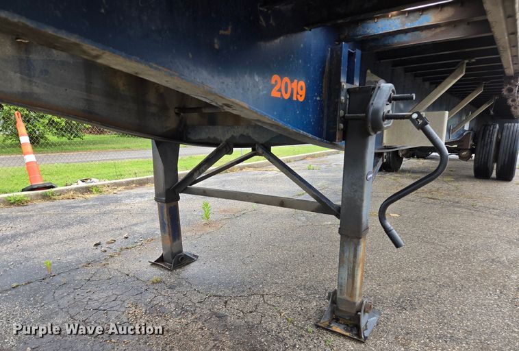image for item EL2029 2003 Utility flatbed trailer