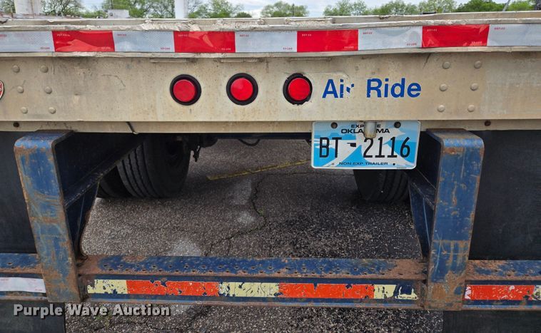 image for item EL2029 2003 Utility flatbed trailer