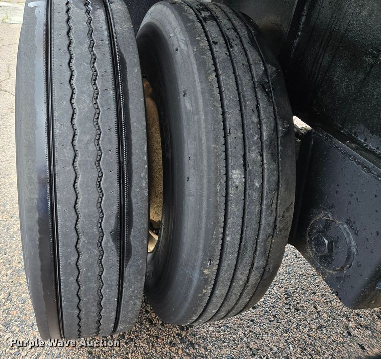 image for item EL2030 1994 Transcraft Eagle W2 flatbed trailer