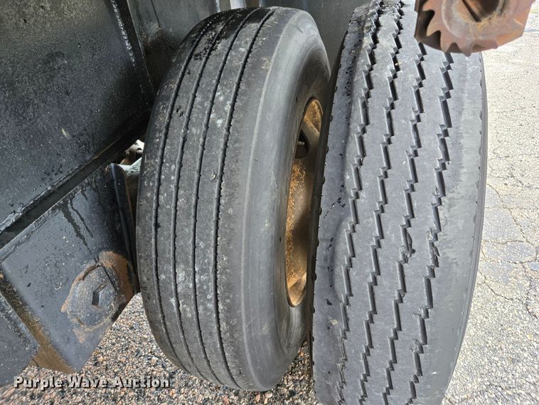 image for item EL2030 1994 Transcraft Eagle W2 flatbed trailer