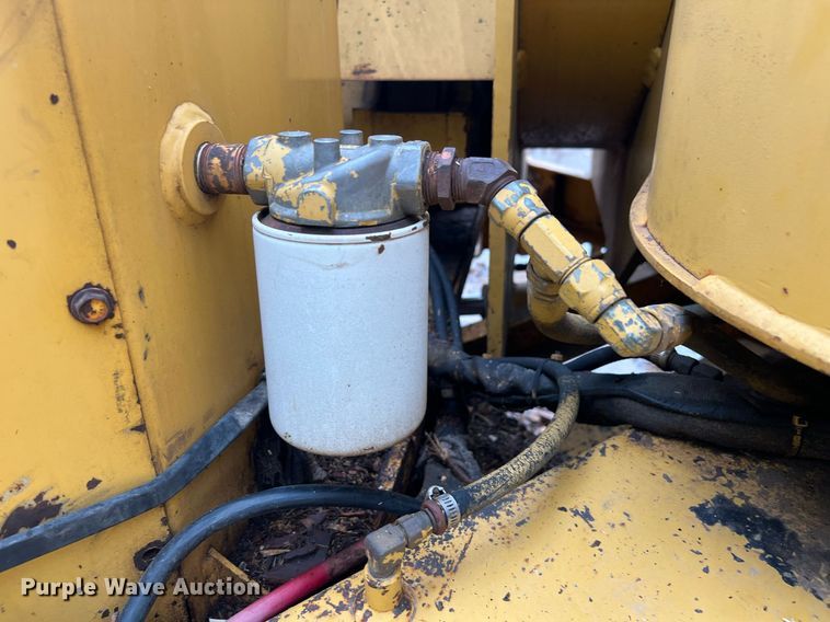 image for item EL2046 1994 Vermeer 1250BC wood chipper