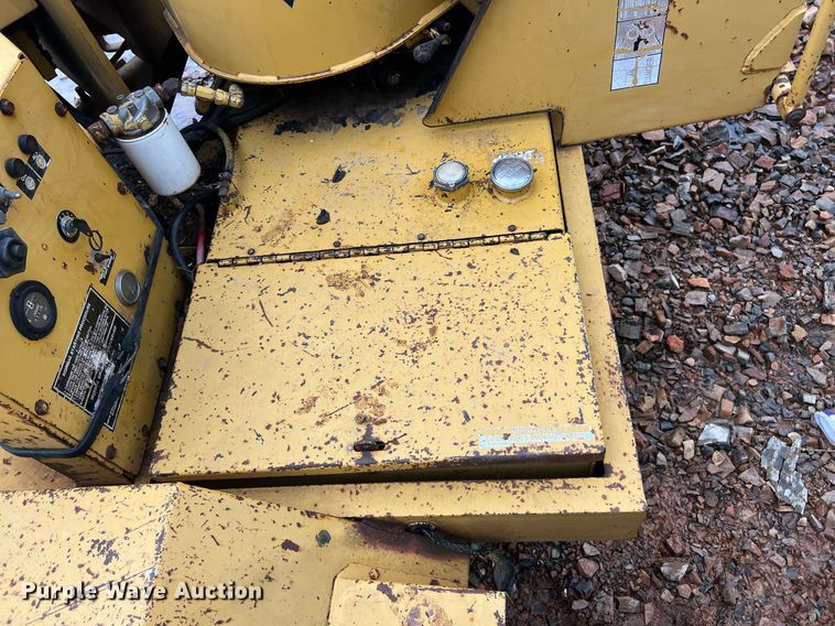 image for item EL2046 1994 Vermeer 1250BC wood chipper