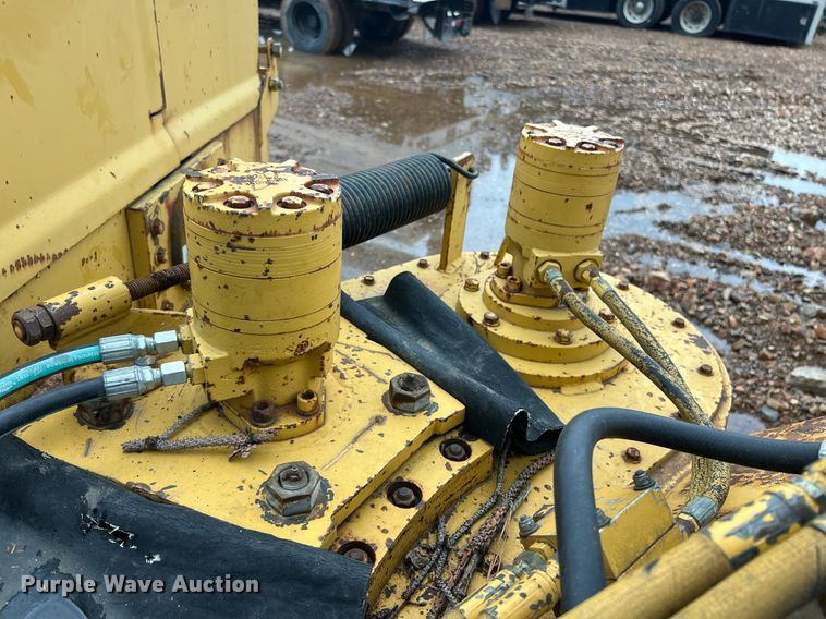 image for item EL2046 1994 Vermeer 1250BC wood chipper