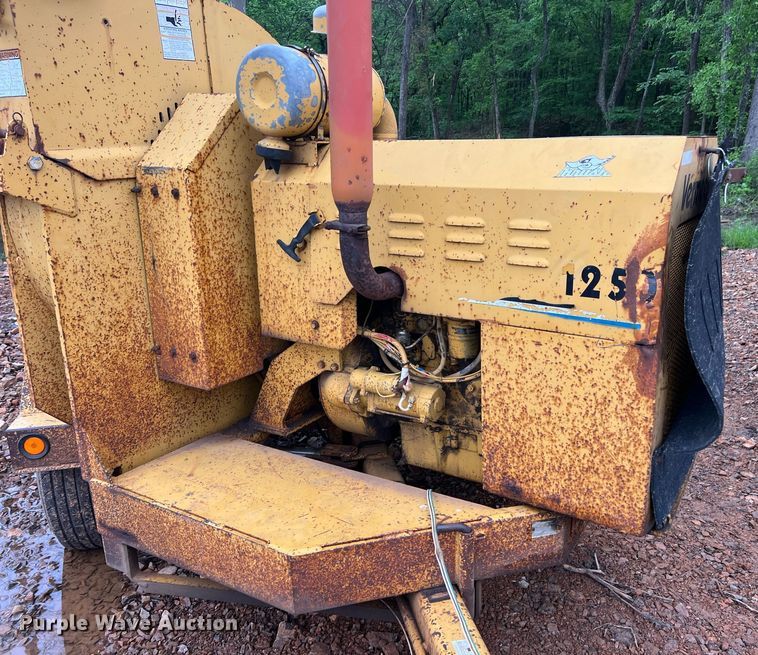 image for item EL2046 1994 Vermeer 1250BC wood chipper