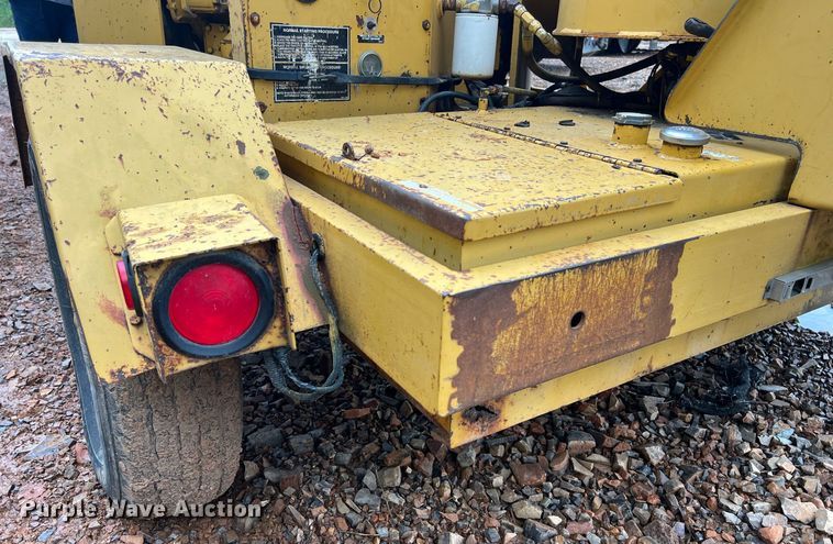 image for item EL2046 1994 Vermeer 1250BC wood chipper