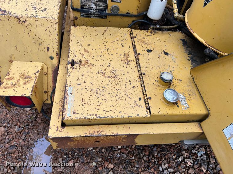 image for item EL2046 1994 Vermeer 1250BC wood chipper