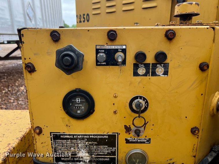 image for item EL2046 1994 Vermeer 1250BC wood chipper