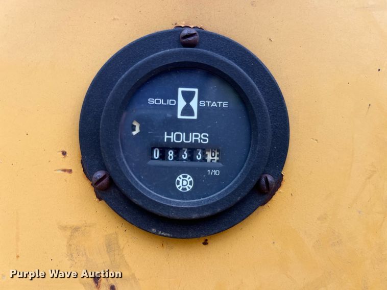 image for item EL2046 1994 Vermeer 1250BC wood chipper