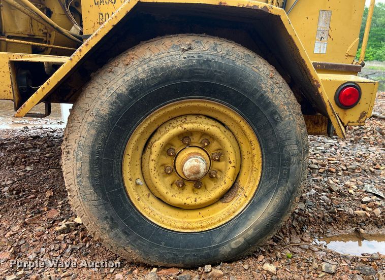 image for item EL2046 1994 Vermeer 1250BC wood chipper