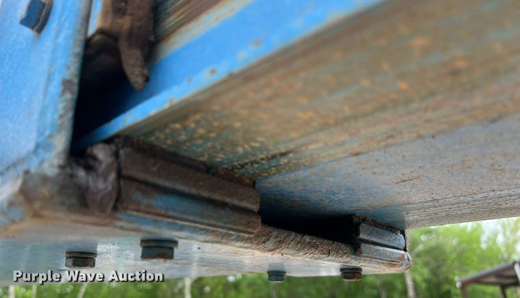 image for item EL2048 1999 Genie S60 boom lift