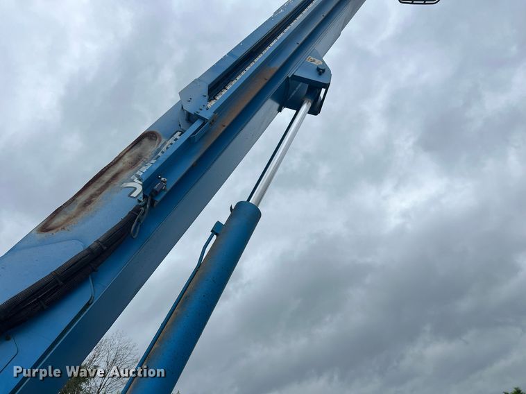 image for item EL2048 1999 Genie S60 boom lift