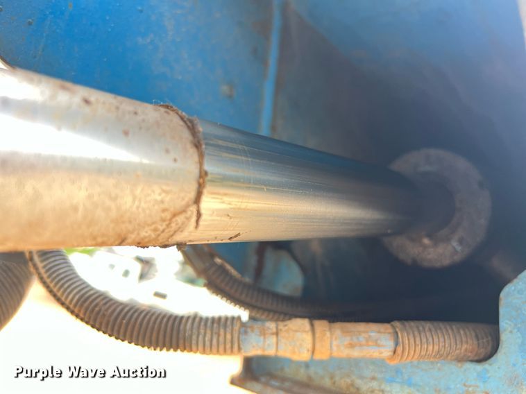 image for item EL2048 1999 Genie S60 boom lift