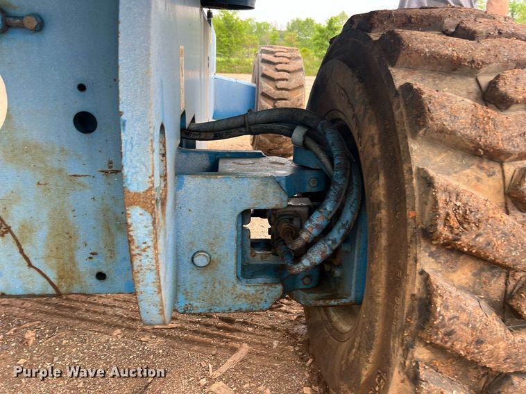 image for item EL2048 1999 Genie S60 boom lift
