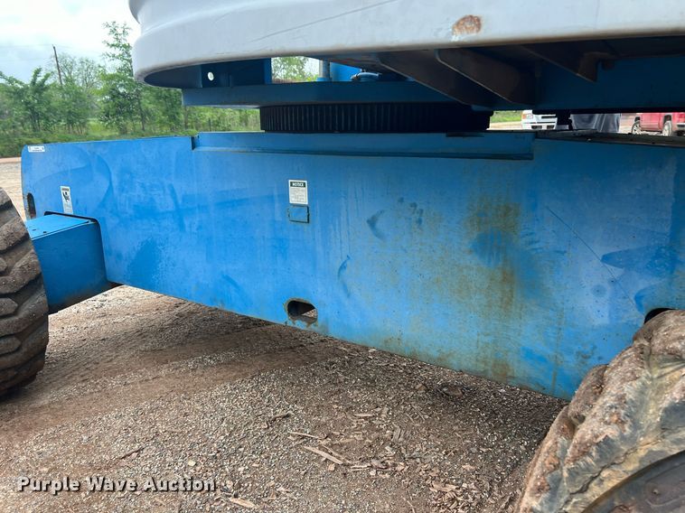 image for item EL2048 1999 Genie S60 boom lift