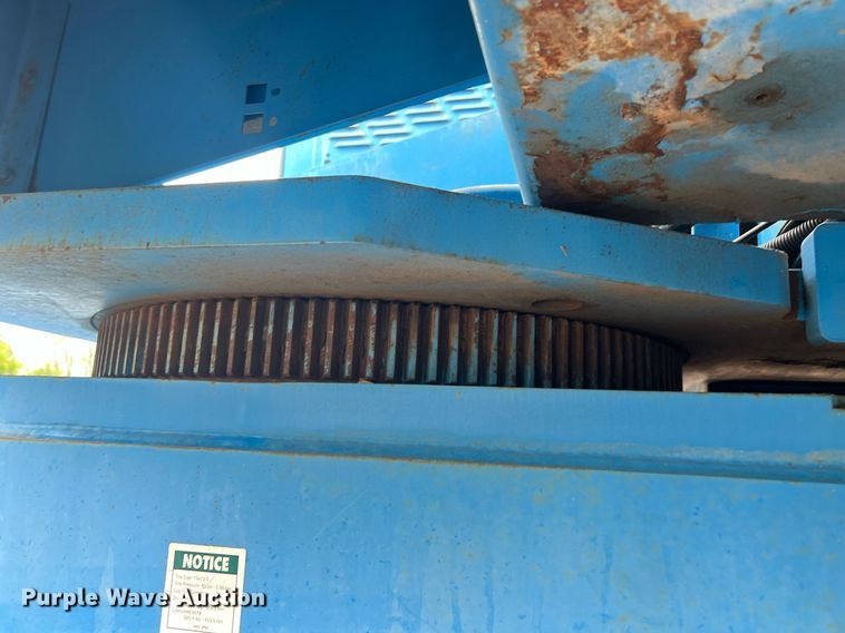 image for item EL2048 1999 Genie S60 boom lift