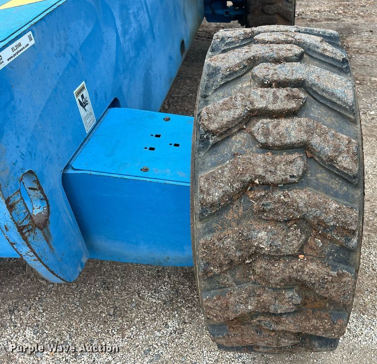 image for item EL2048 1999 Genie S60 boom lift