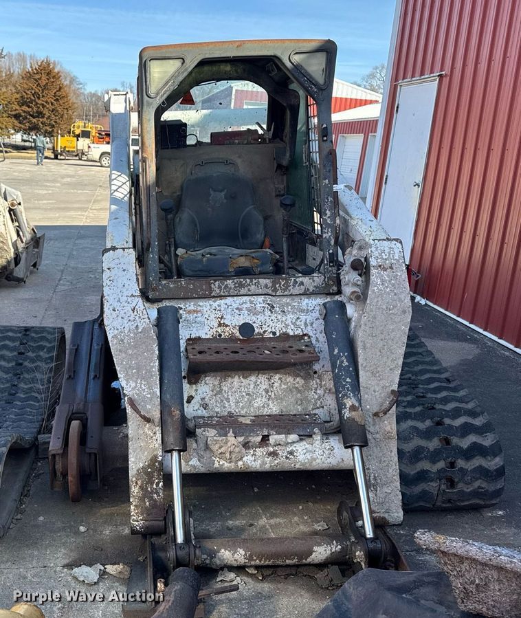 image for item EM3567 2003 Bobcat T300 tracked skid steer loader
