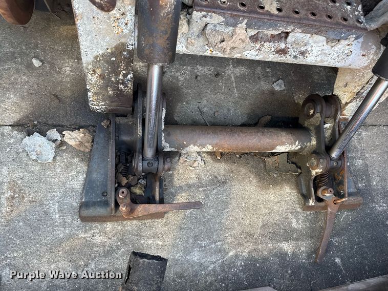 image for item EM3567 2003 Bobcat T300 tracked skid steer loader